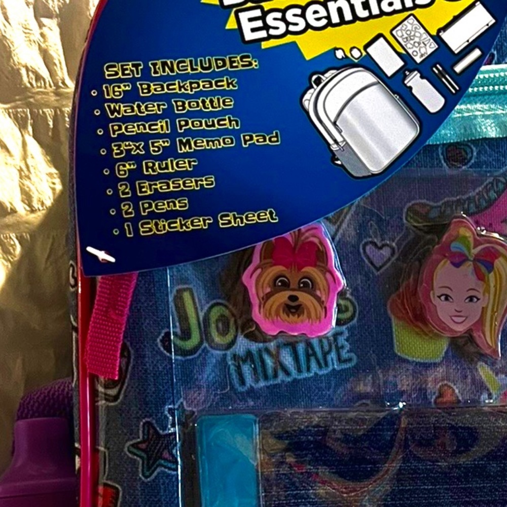 Jo jo backpack with school supplies - Picture 3 of 3